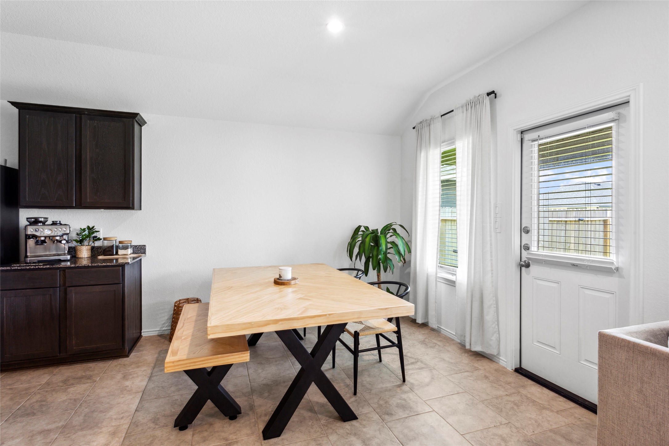 7510 Carson Court Rosharon, TX 77583 - Photo 7 of 23