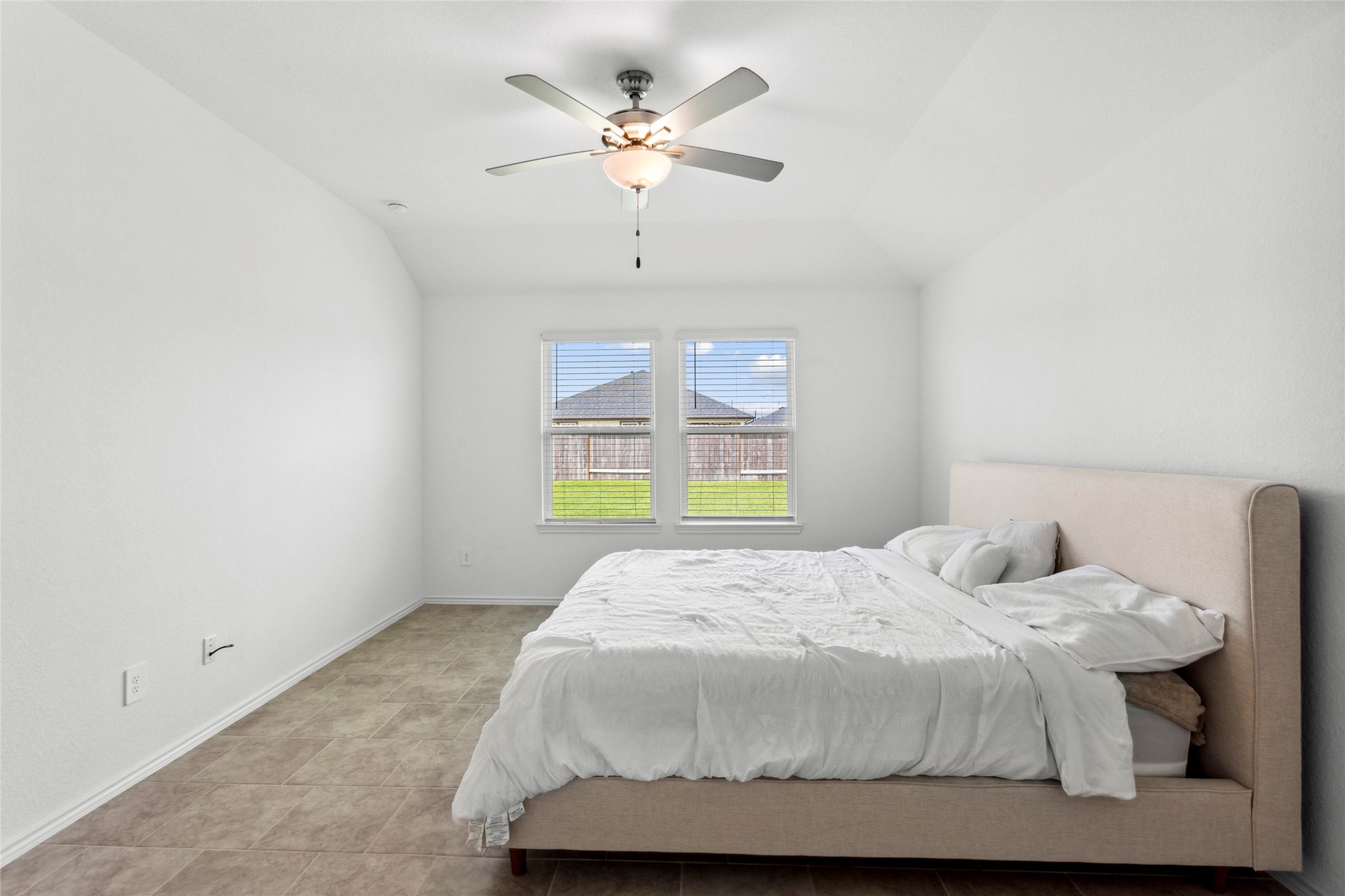 7510 Carson Court Rosharon, TX 77583 - Photo 8 of 23