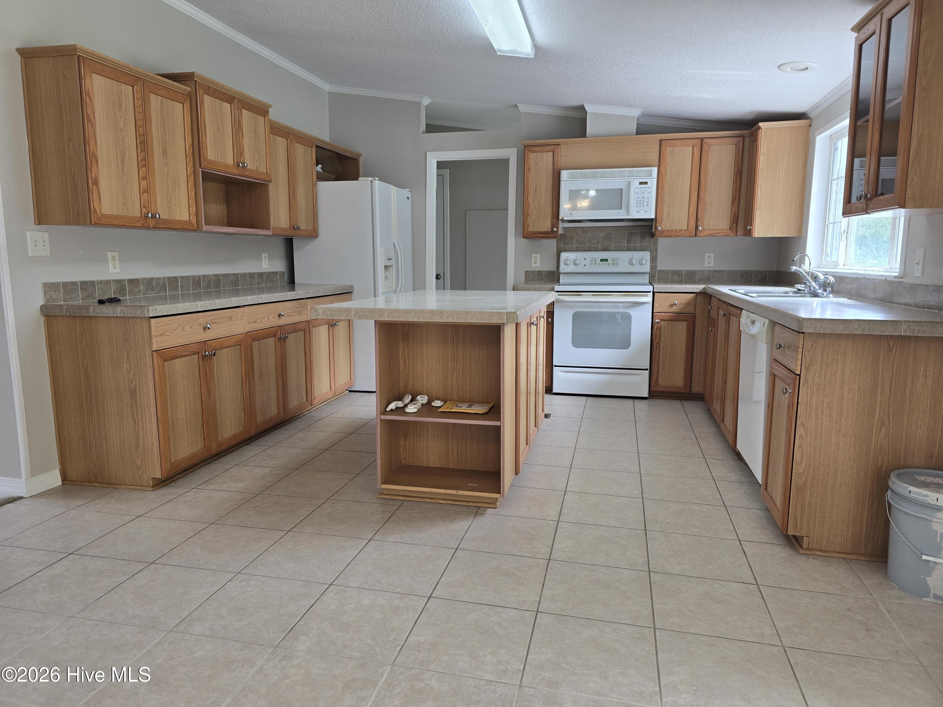 293 South Currituck Road Currituck, NC 27929 - Photo 3 of 16 20260527_150126