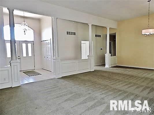 1435 California Road Pekin, IL 61554 - Photo 12 of 32 Gallery Image 12