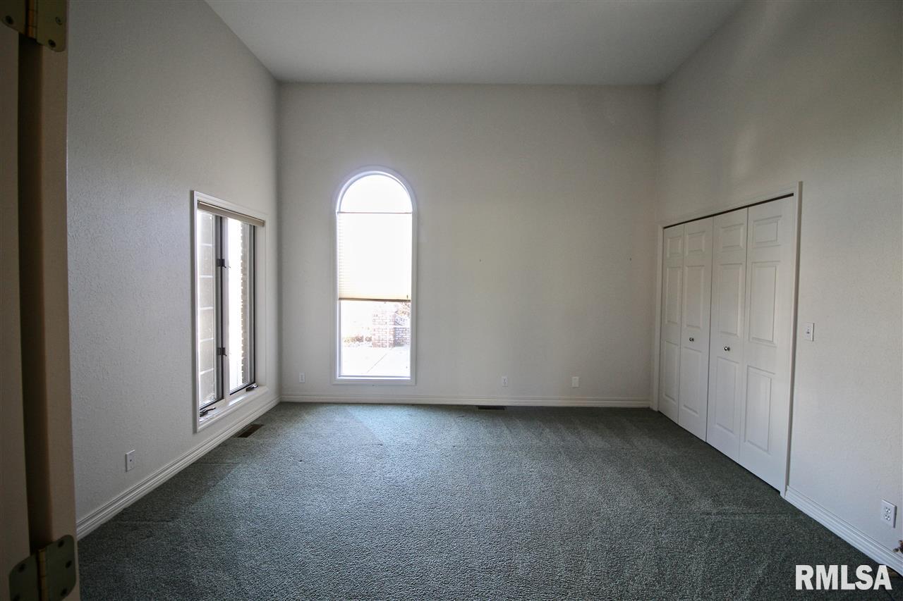 1435 California Road Pekin, IL 61554 - Photo 18 of 32 Gallery Image 18