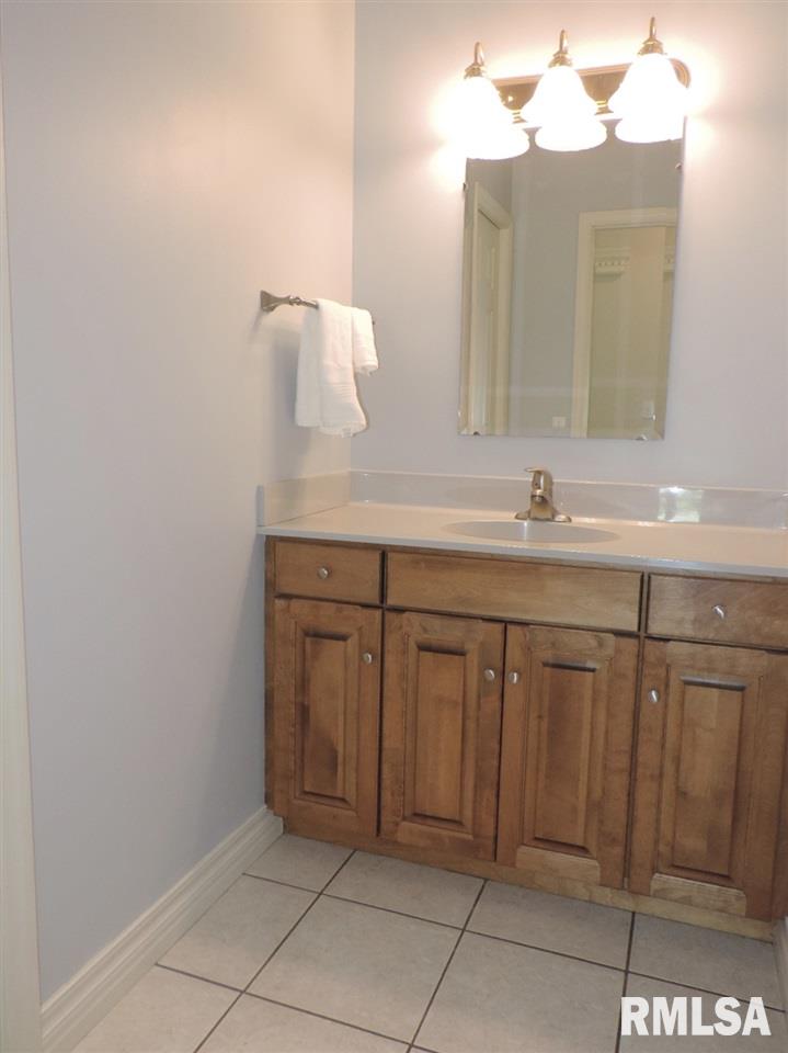 1435 California Road Pekin, IL 61554 - Photo 23 of 32 Gallery Image 23