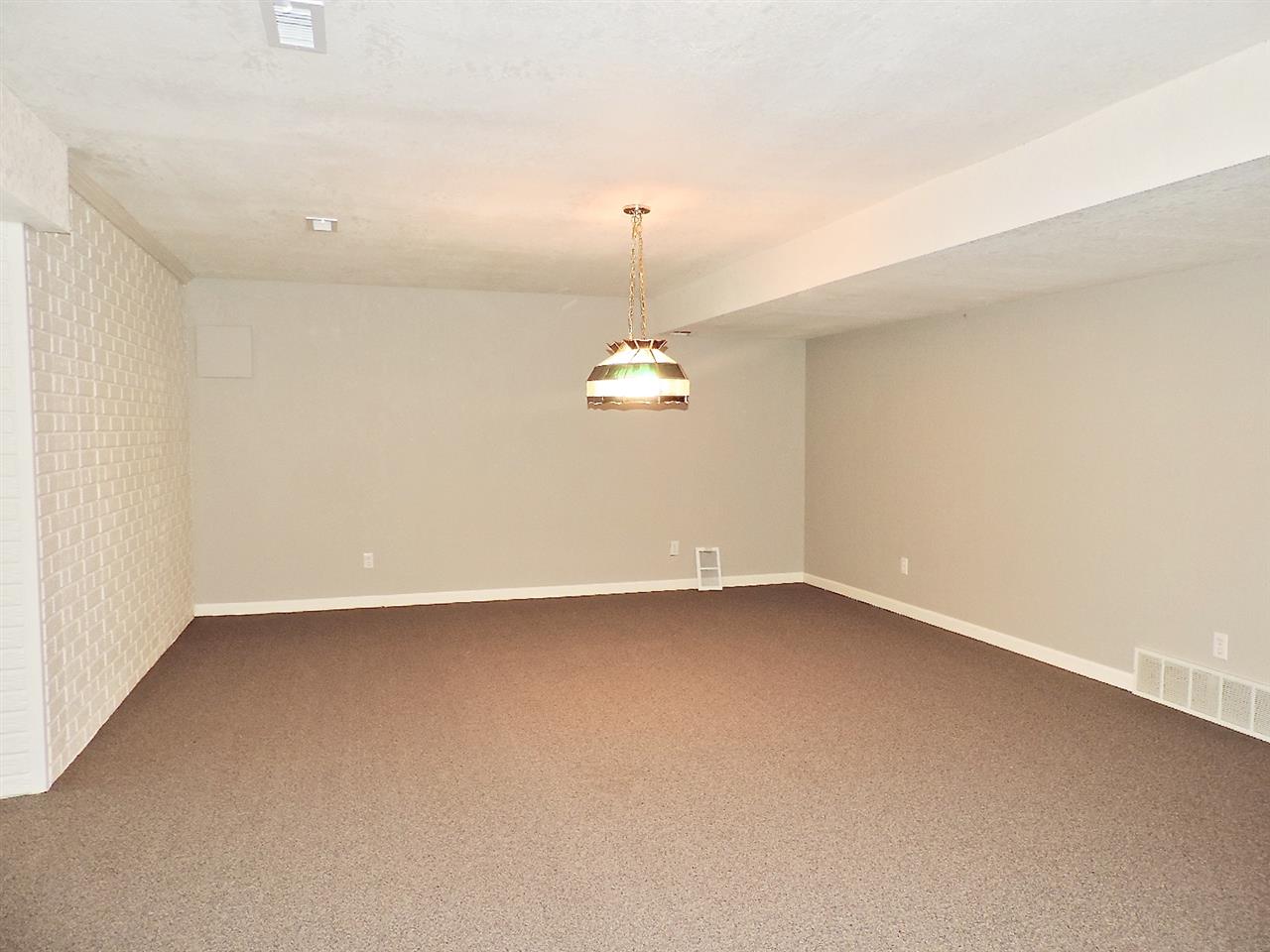 1435 California Road Pekin, IL 61554 - Photo 27 of 32 Gallery Image 27