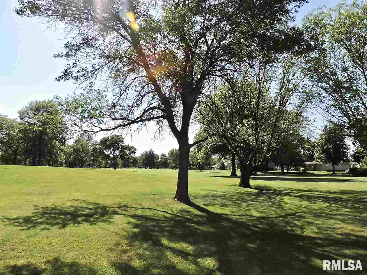 1435 California Road Pekin, IL 61554 - Photo 4 of 32 Gallery Image 4
