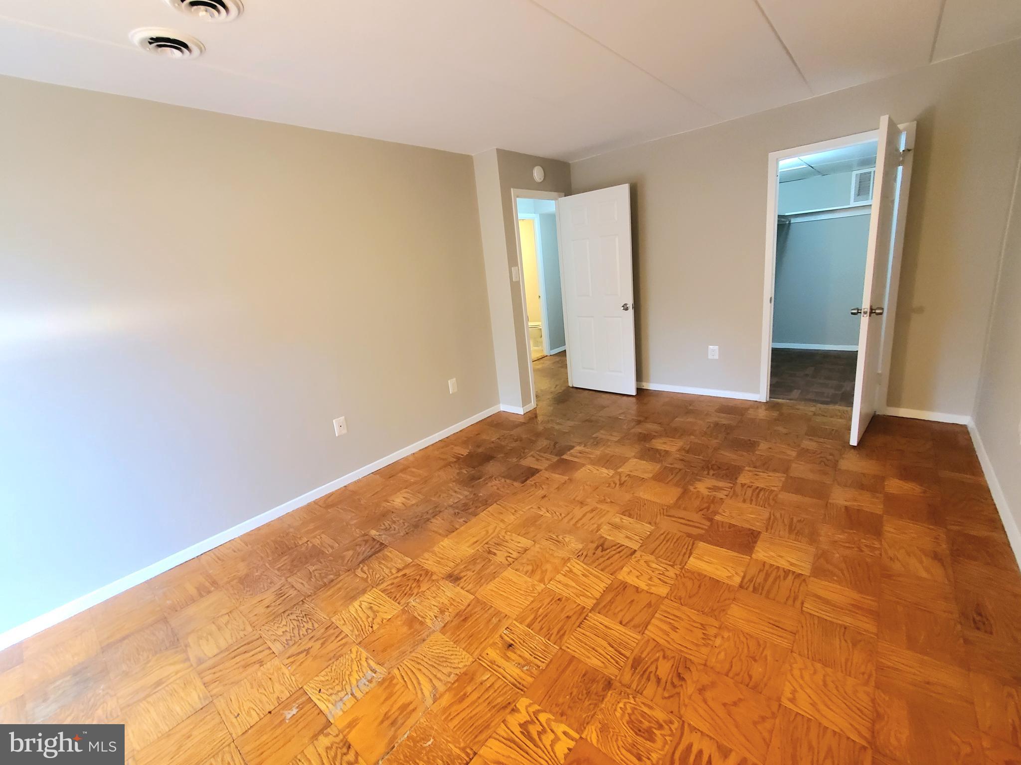 2624 Fort Farnsworth Road, Unit 211 Alexandria, VA 22303 - Photo 9 of 20 Gallery Image 9