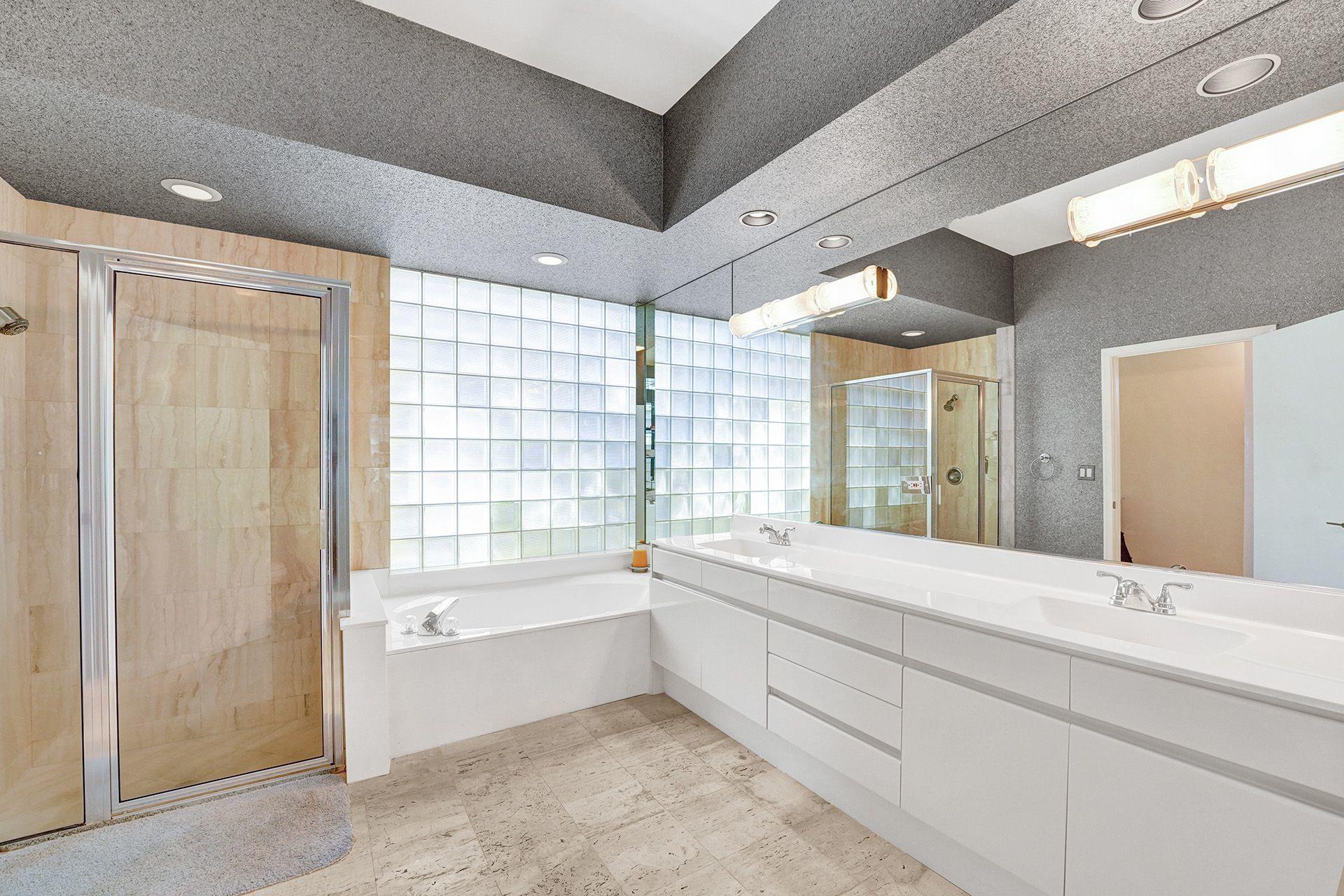 2424 Northwest 67th Street Boca Raton, FL 33496 - Photo 21 of 54 DSC03275