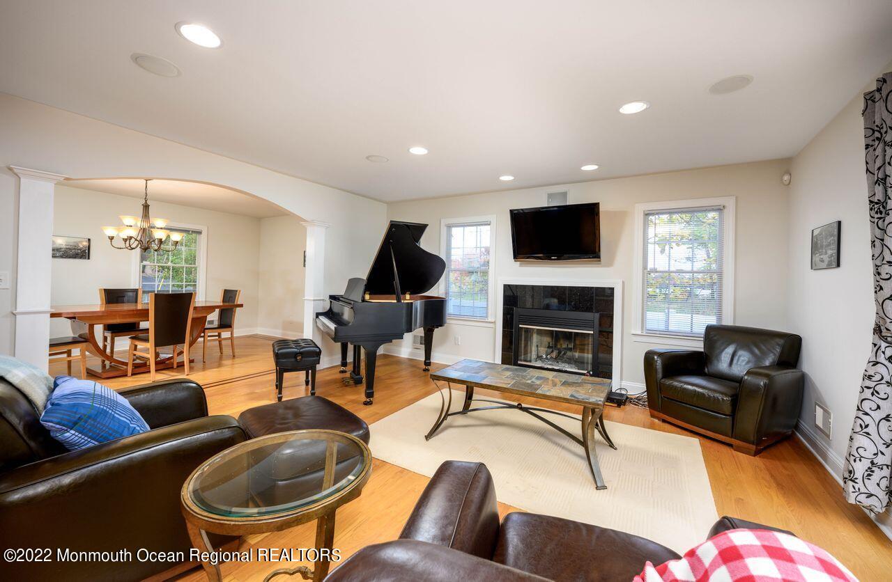 307 Valley Road Neptune Township, NJ 07753 - Photo 19 of 54 307_Valley_Rd-24