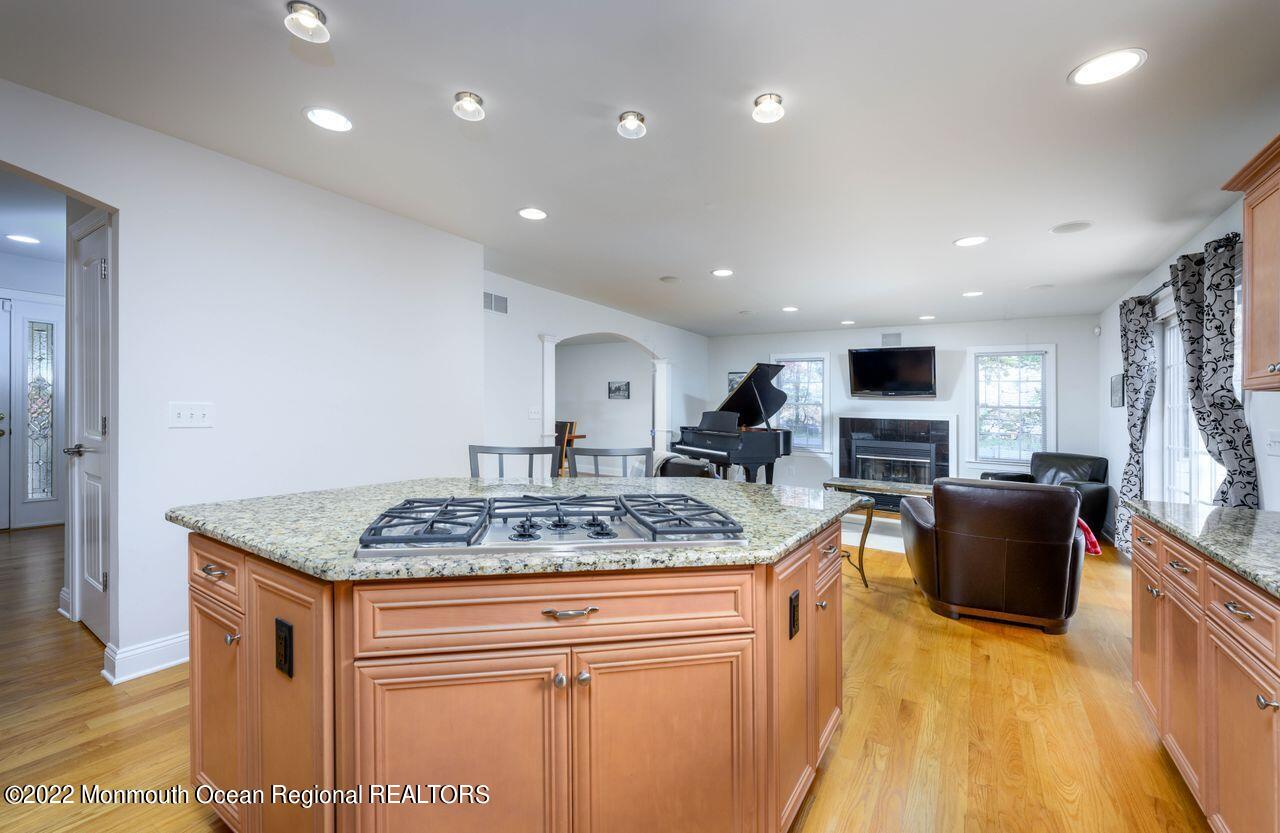 307 Valley Road Neptune Township, NJ 07753 - Photo 23 of 54 307_Valley_Rd-28