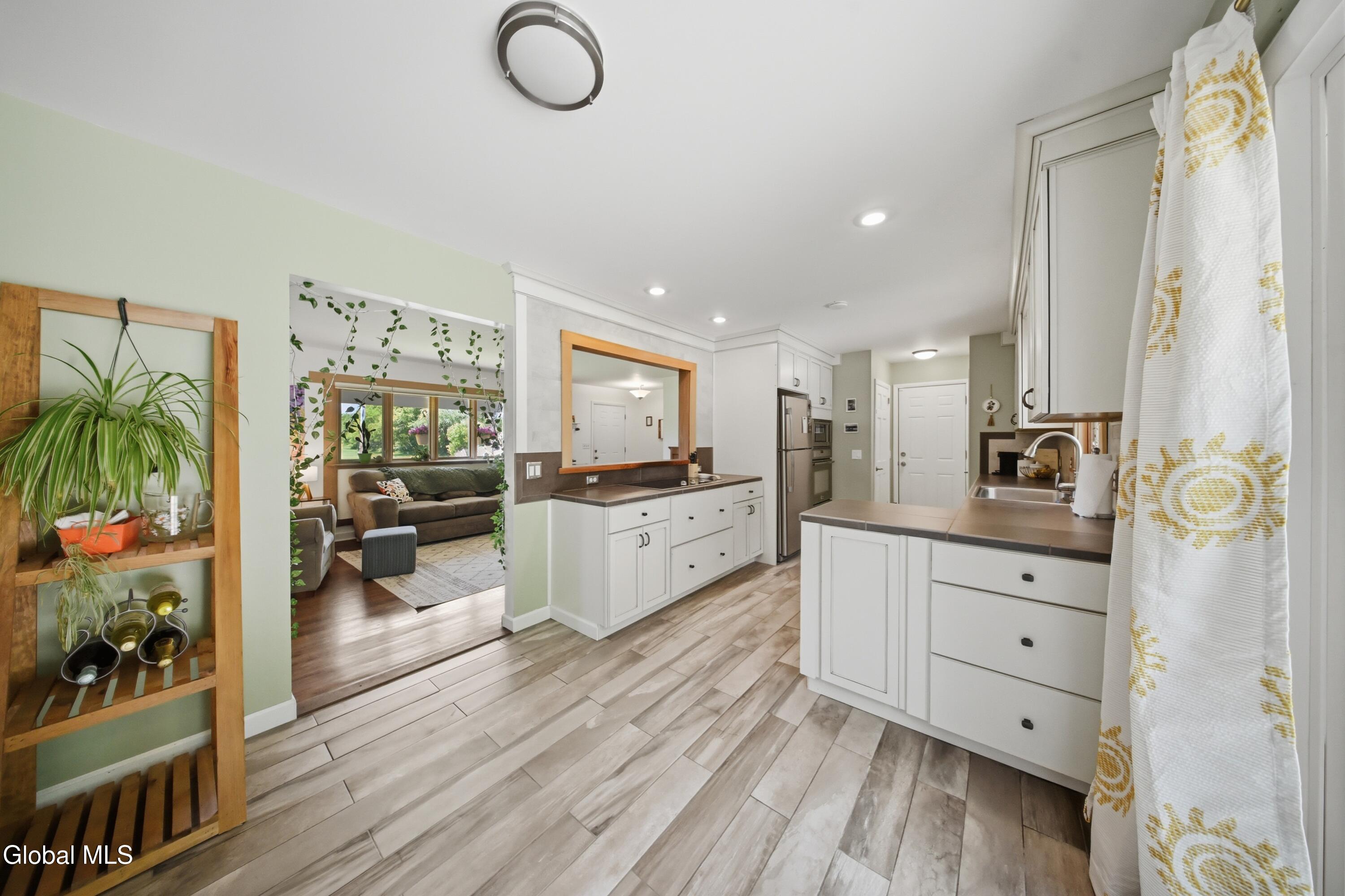 1276 Spring Avenue Brunswick, NY 12198 - Photo 10 of 35 10