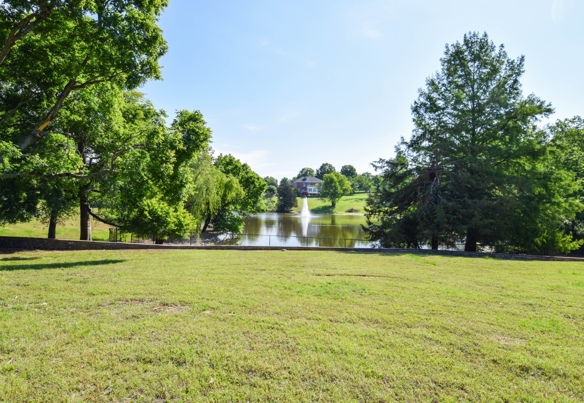 1089 Bradley Road Gallatin, TN 37066 - Photo 2 of 3