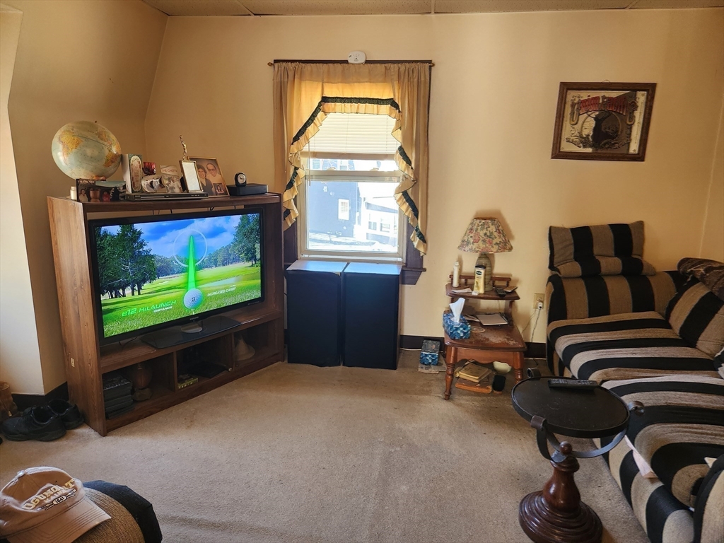 889 Amesbury Road Haverhill, MA 01830 - Photo 26 of 31 Gallery Image 26