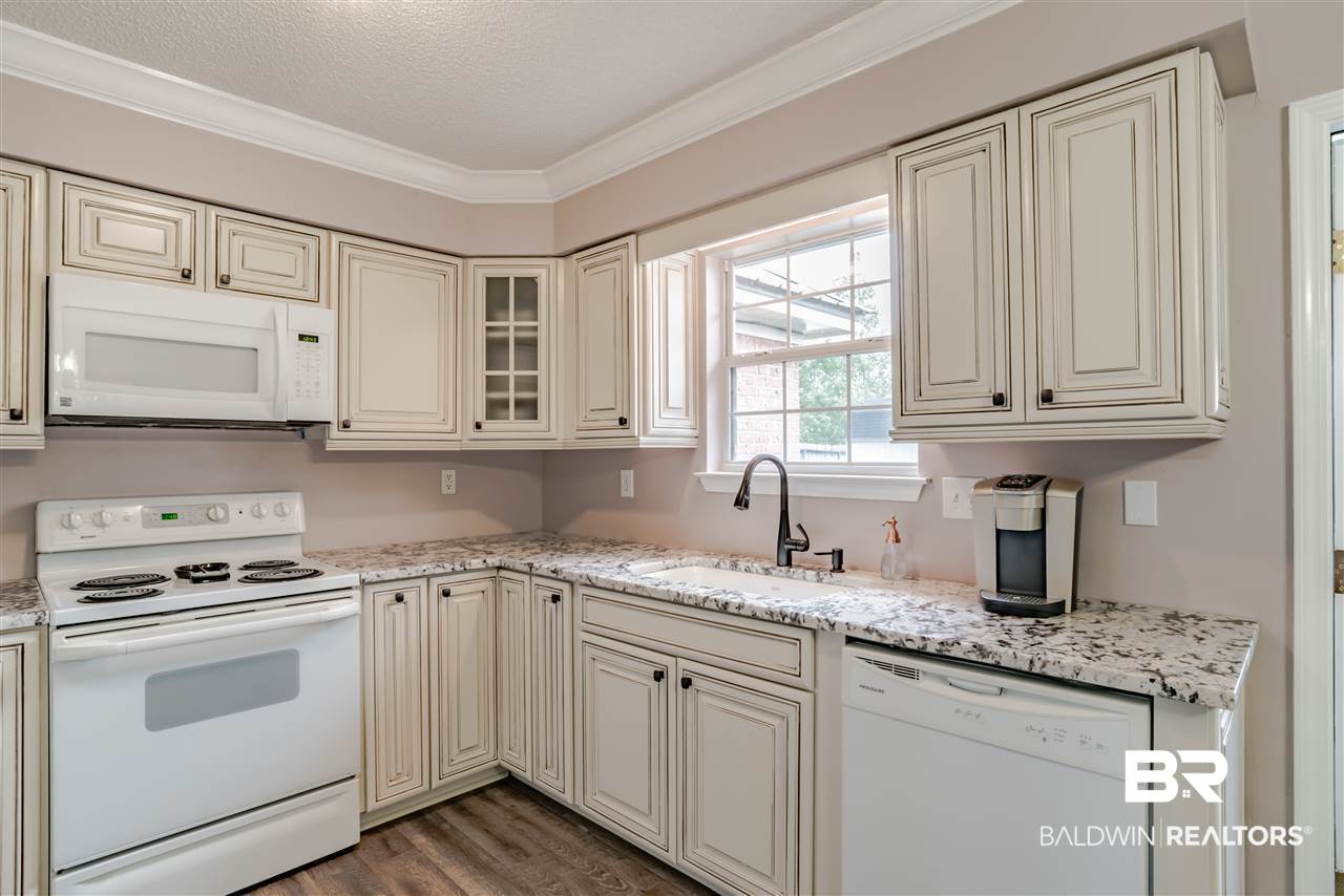 13190 Pointer Drive West Foley, AL 36535 - Photo 11 of 34