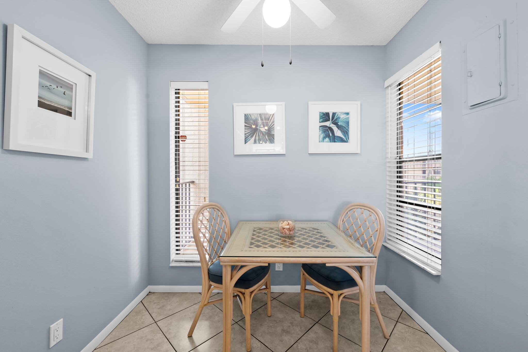 15 Royal Palm Way, Unit 505 Boca Raton, FL 33432 - Photo 11 of 32 Breakfast Nook