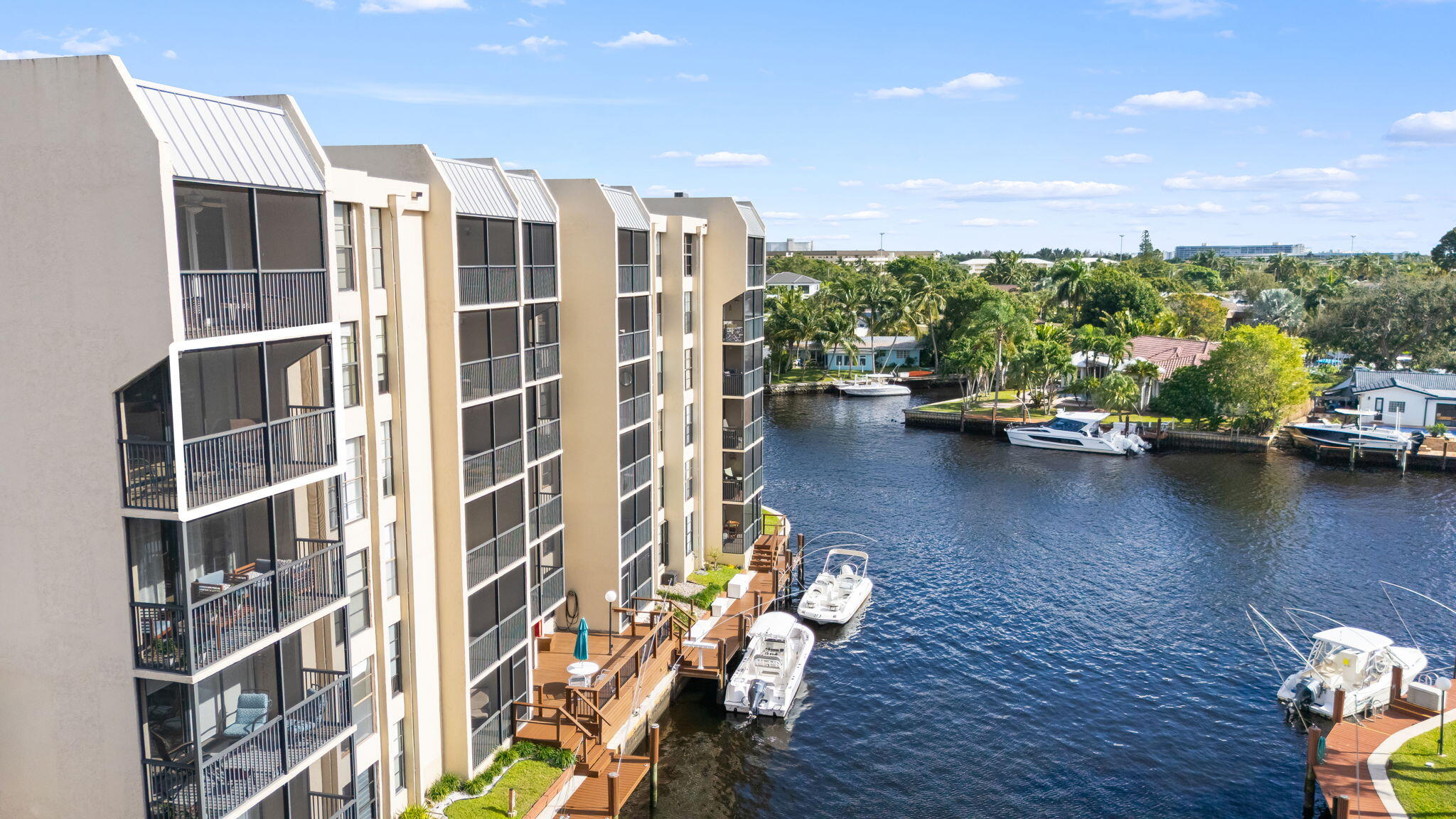15 Royal Palm Way, Unit 505 Boca Raton, FL 33432 - Photo 25 of 32 Aerial View