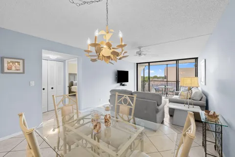 $348,000 | 15 Royal Palm Way, Unit 505, Boca Raton, FL 33432