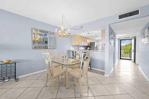 $348,000 | 15 Royal Palm Way, Unit 505, Boca Raton, FL 33432