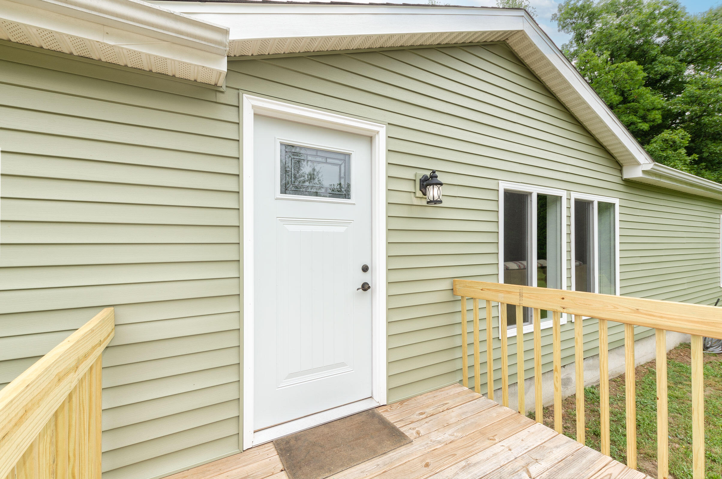 2512 Elliott Road Jackson, MI 49201 - Photo 5 of 30 5