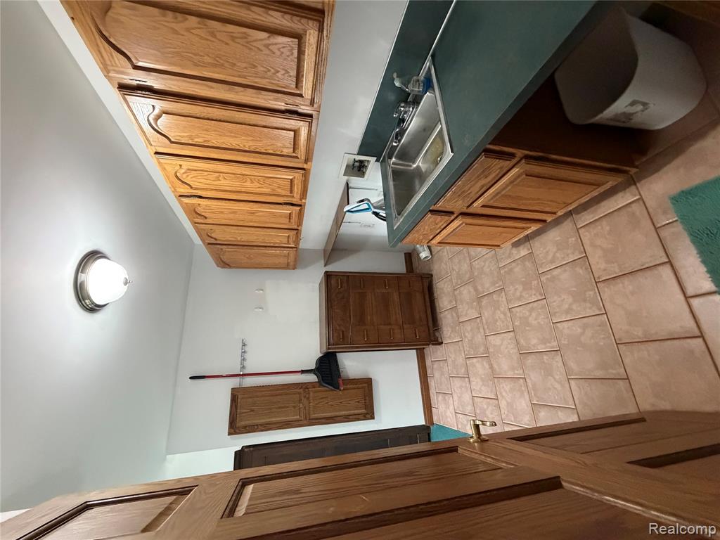 701 Harsen Road Lapeer, MI 48446 - Photo 14 of 31