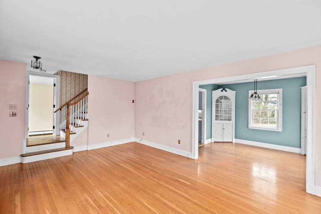 77 Cushing Road Cohasset, MA 02025 - Photo 5 of 16
