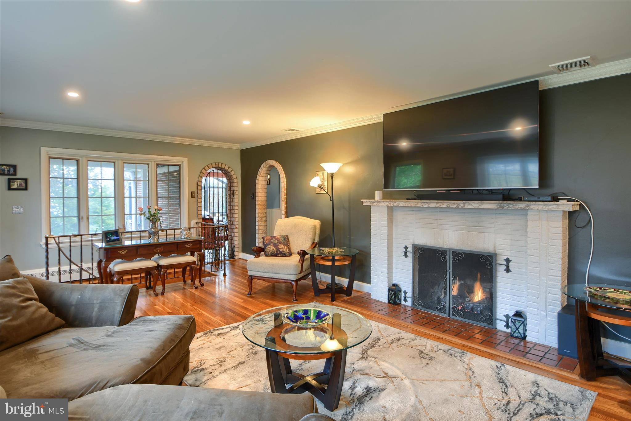 4 Bullens Lane Wallingford, PA 19086 - Photo 14 of 90 Living Room
