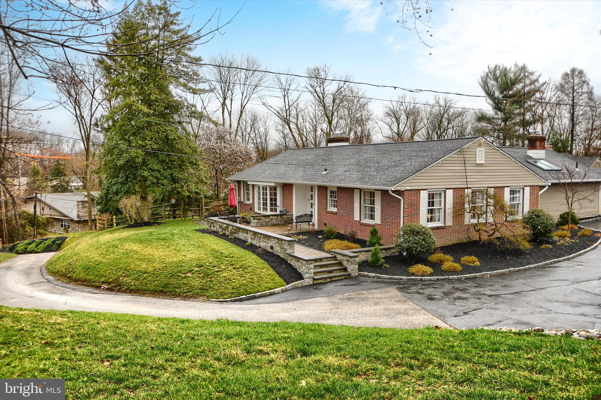4 Bullens Lane Wallingford, PA 19086 - Photo 5 of 90 Front angle exterior