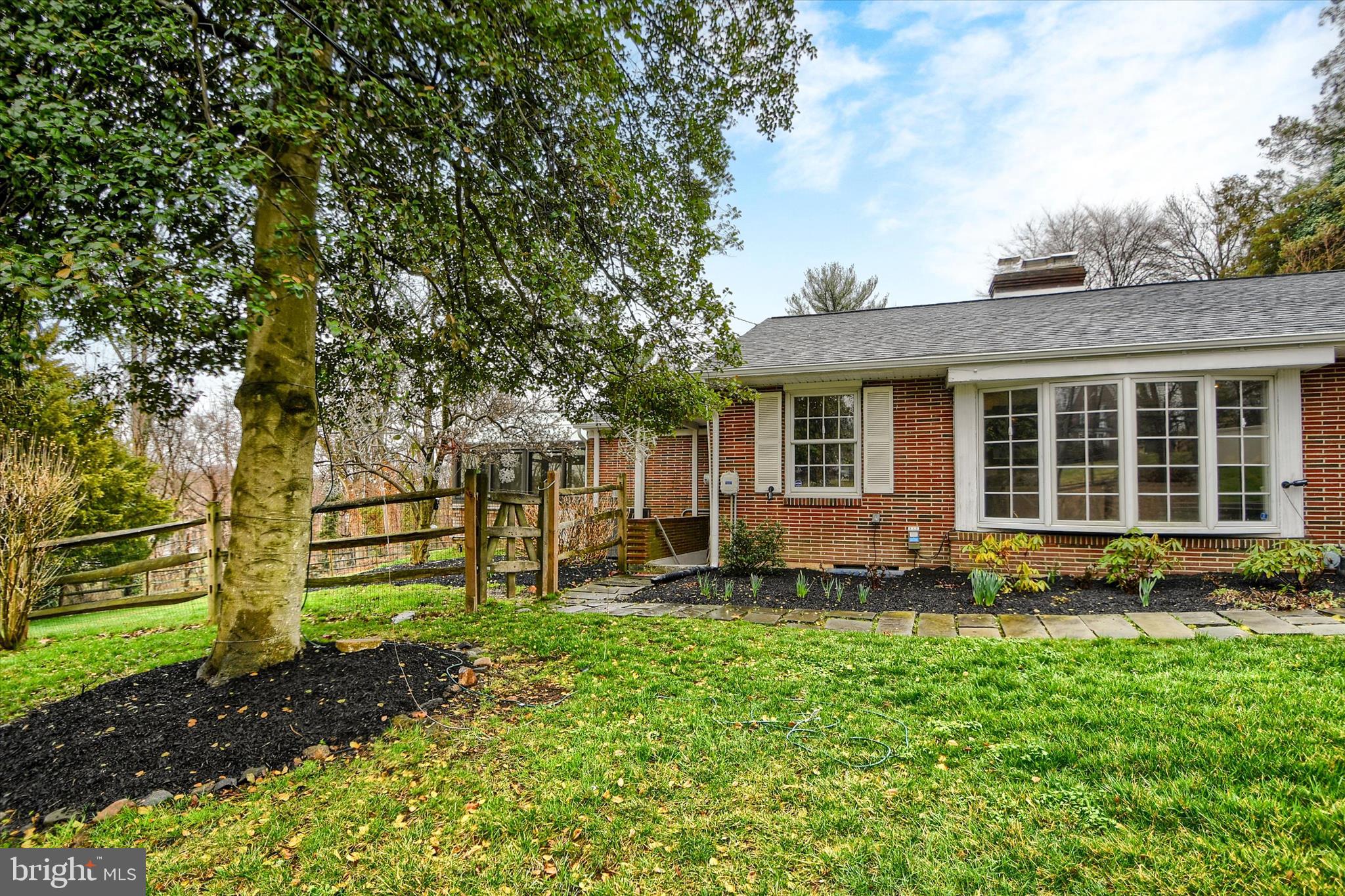 4 Bullens Lane Wallingford, PA 19086 - Photo 54 of 90 Front Exterior