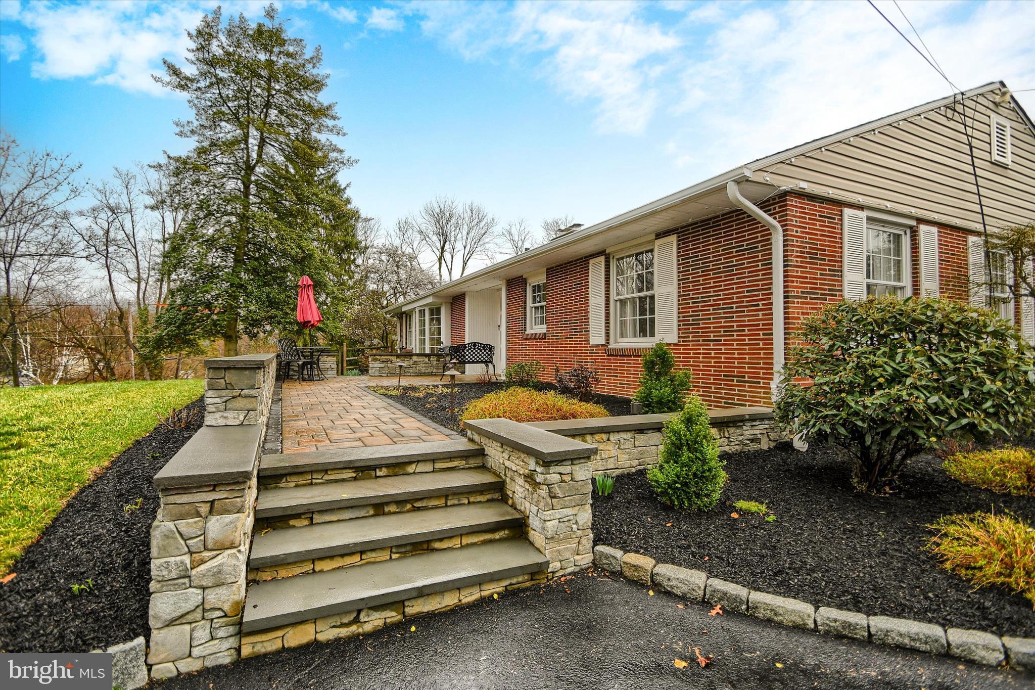 4 Bullens Lane Wallingford, PA 19086 - Photo 7 of 90 Front Entry