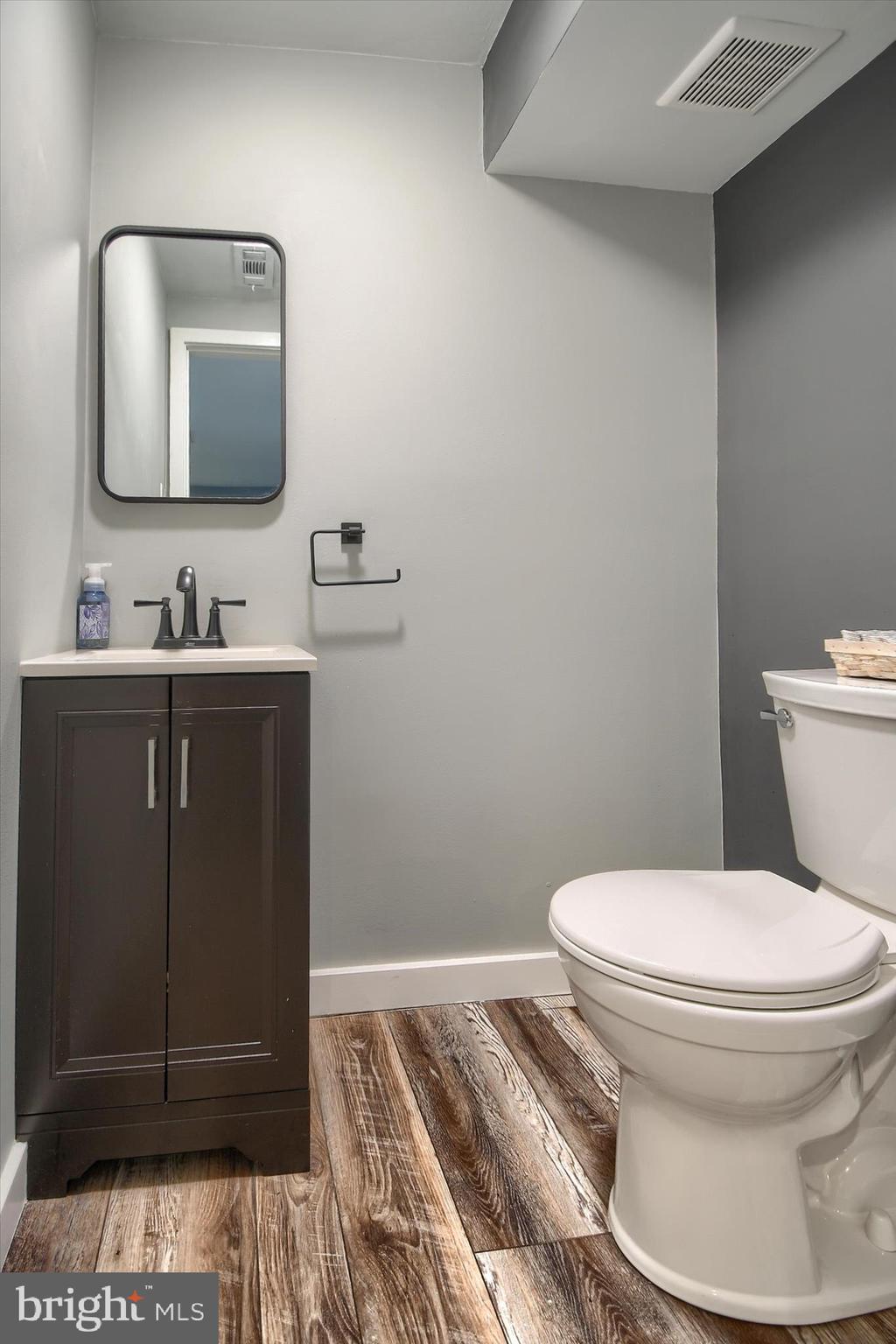 4 Bullens Lane Wallingford, PA 19086 - Photo 71 of 90 Guest House Half Bath