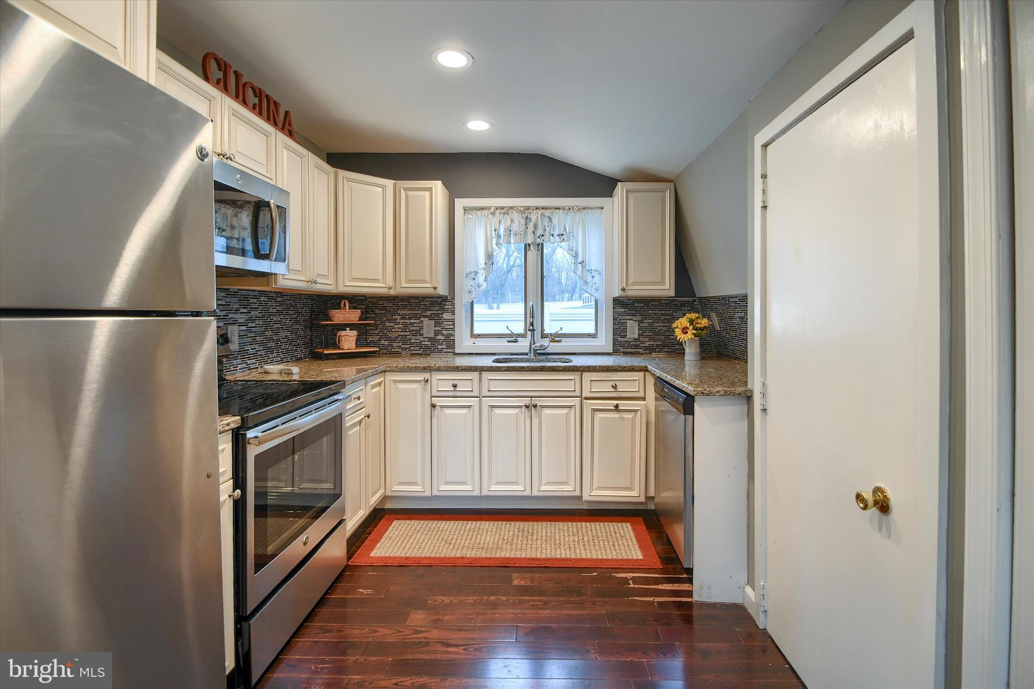 4 Bullens Lane Wallingford, PA 19086 - Photo 74 of 90 Guest House Kitchen