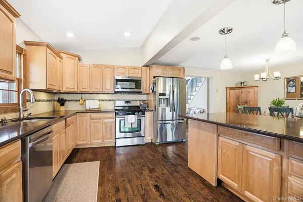 $635,000 | 21 Barger Street, Putnam Valley, NY 10579