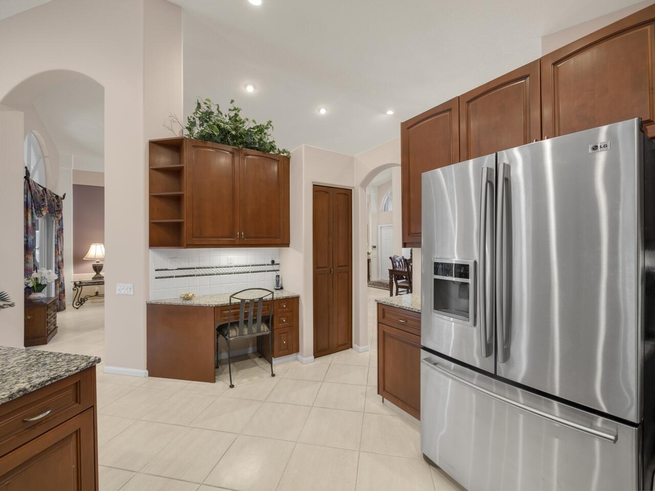 7236 Falls Road East Boynton Beach, FL 33437 - Photo 12 of 32 Kitchen