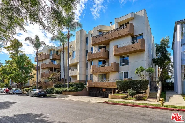 $885,000 | 333 Westminster Avenue, Unit 204, Los Angeles, CA 90020