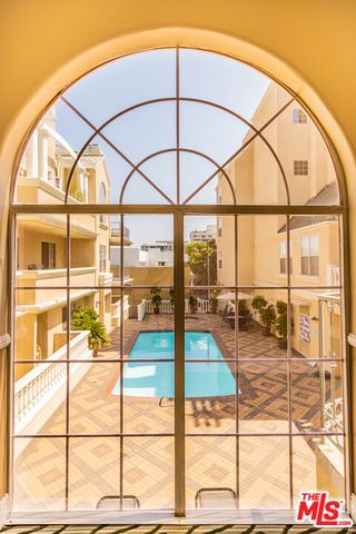 $4,495 | 930 North Doheny Drive, Unit 206, West Hollywood, CA 90069