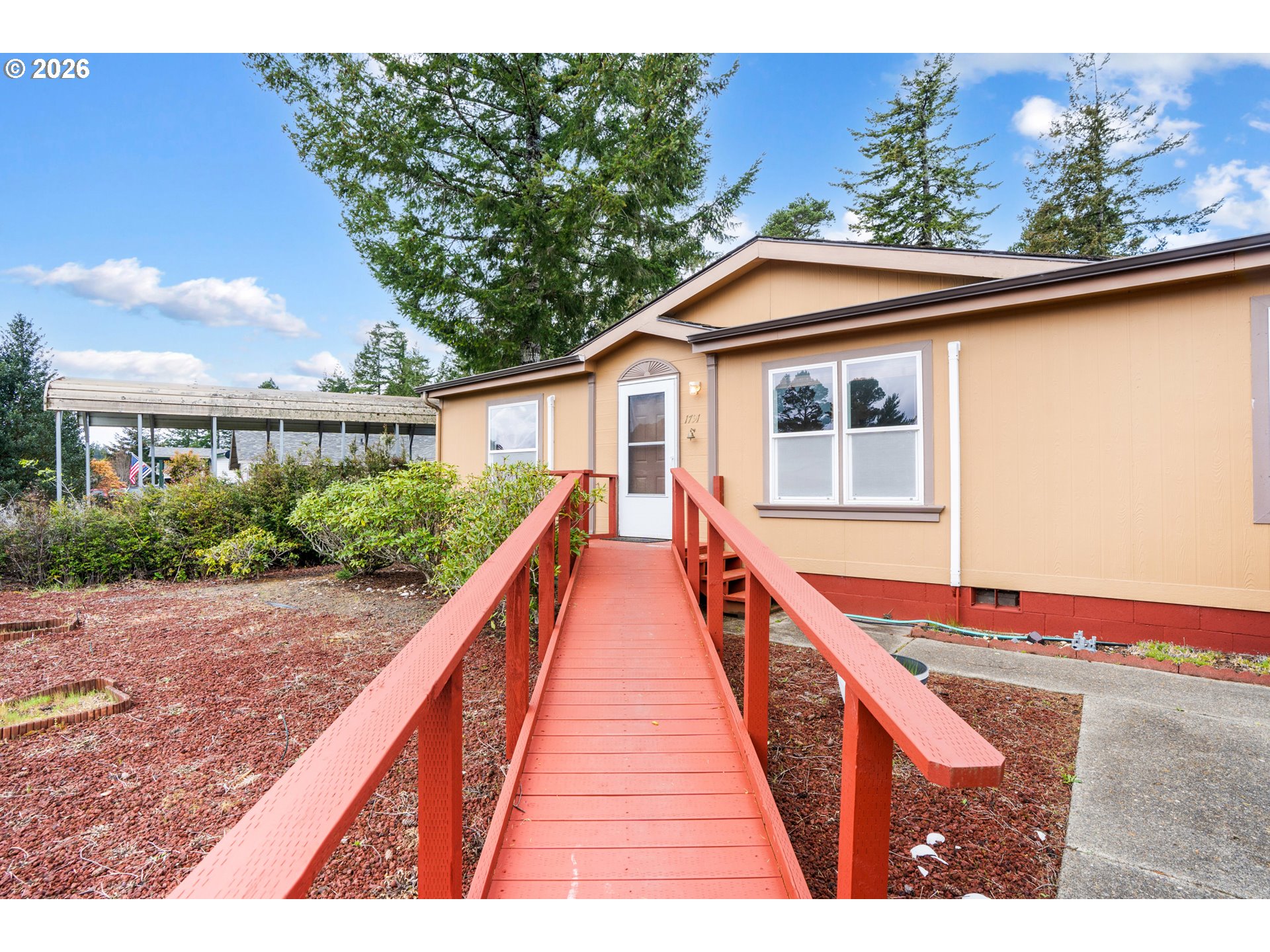 1791 Willow Loop Florence, OR 97439 - Photo 2 of 44