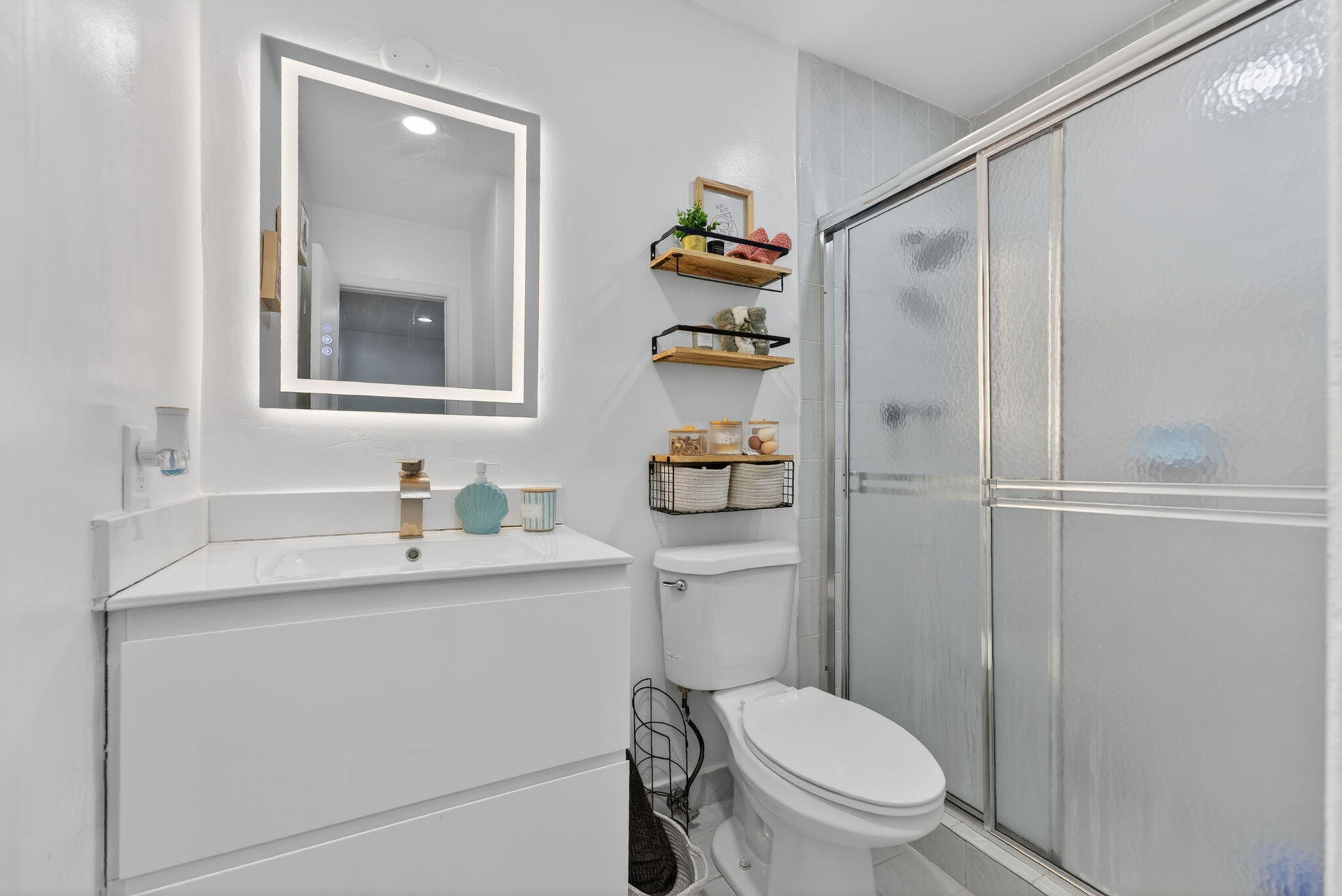 10040 Southwest 32nd Street Miami, FL 33165 - Photo 13 of 28 29-web-or-mls-DSC04856