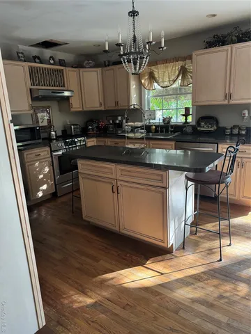 $820,000 | 43 North Cozine Road, Manorville, NY 11949