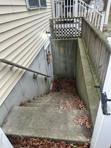 $820,000 | 43 North Cozine Road, Manorville, NY 11949