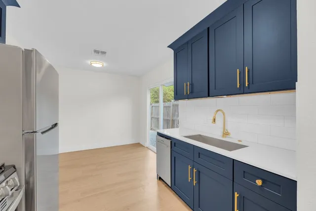 $499,988 | 1008 Wilks Avenue, Austin, TX 78752