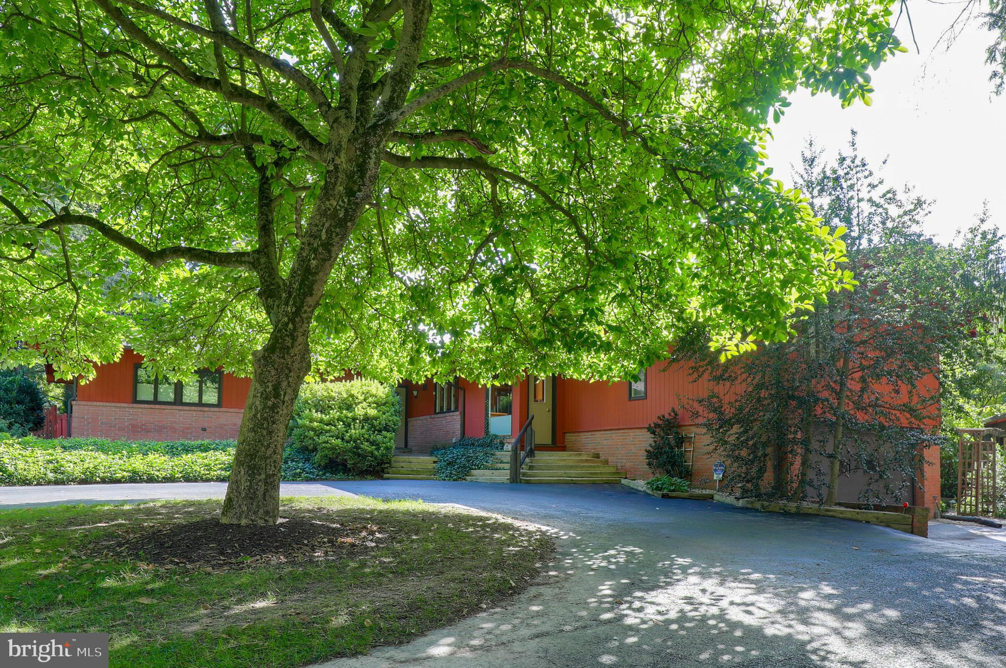 44 Spring Dell Road Lancaster, PA 17601 - Photo 3 of 55