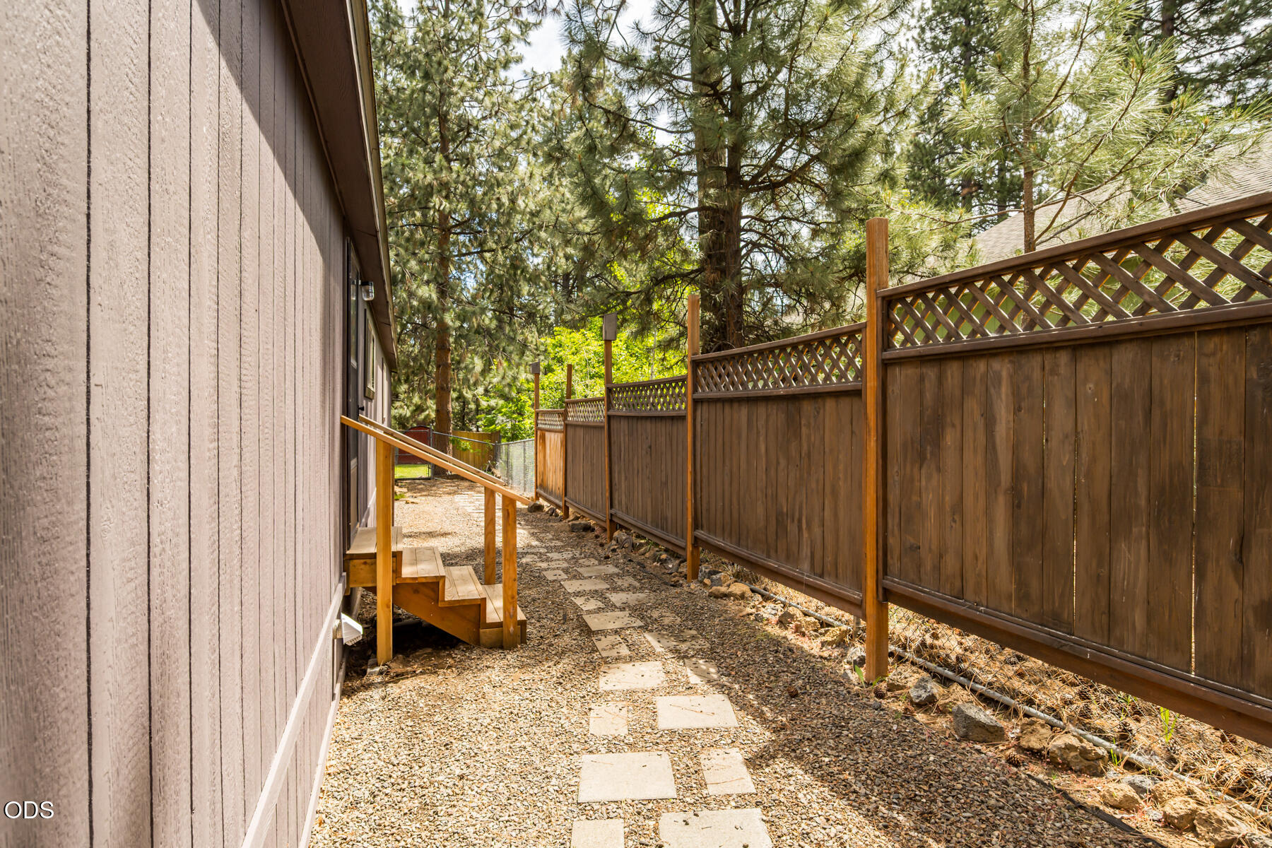 18948 Choctaw Road Bend, OR 97702 - Photo 42 of 49
