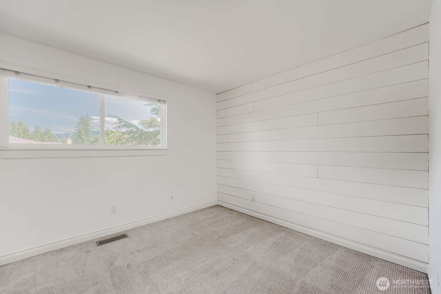 4437 Northeast 23rd Court Renton, WA 98059 - Photo 14 of 27