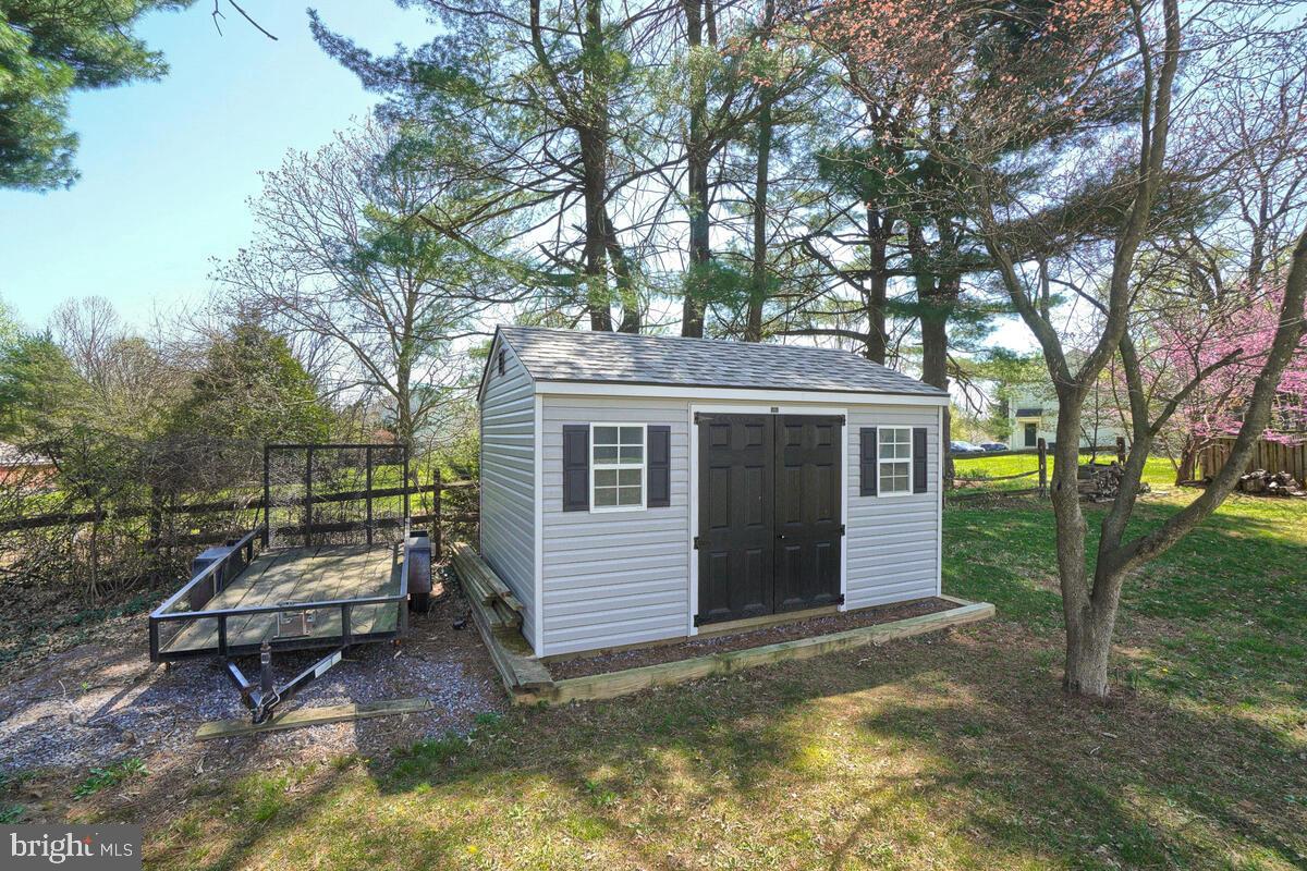 24317 Log House Road Gaithersburg, MD 20882 - Photo 36 of 46 Gallery Image 36