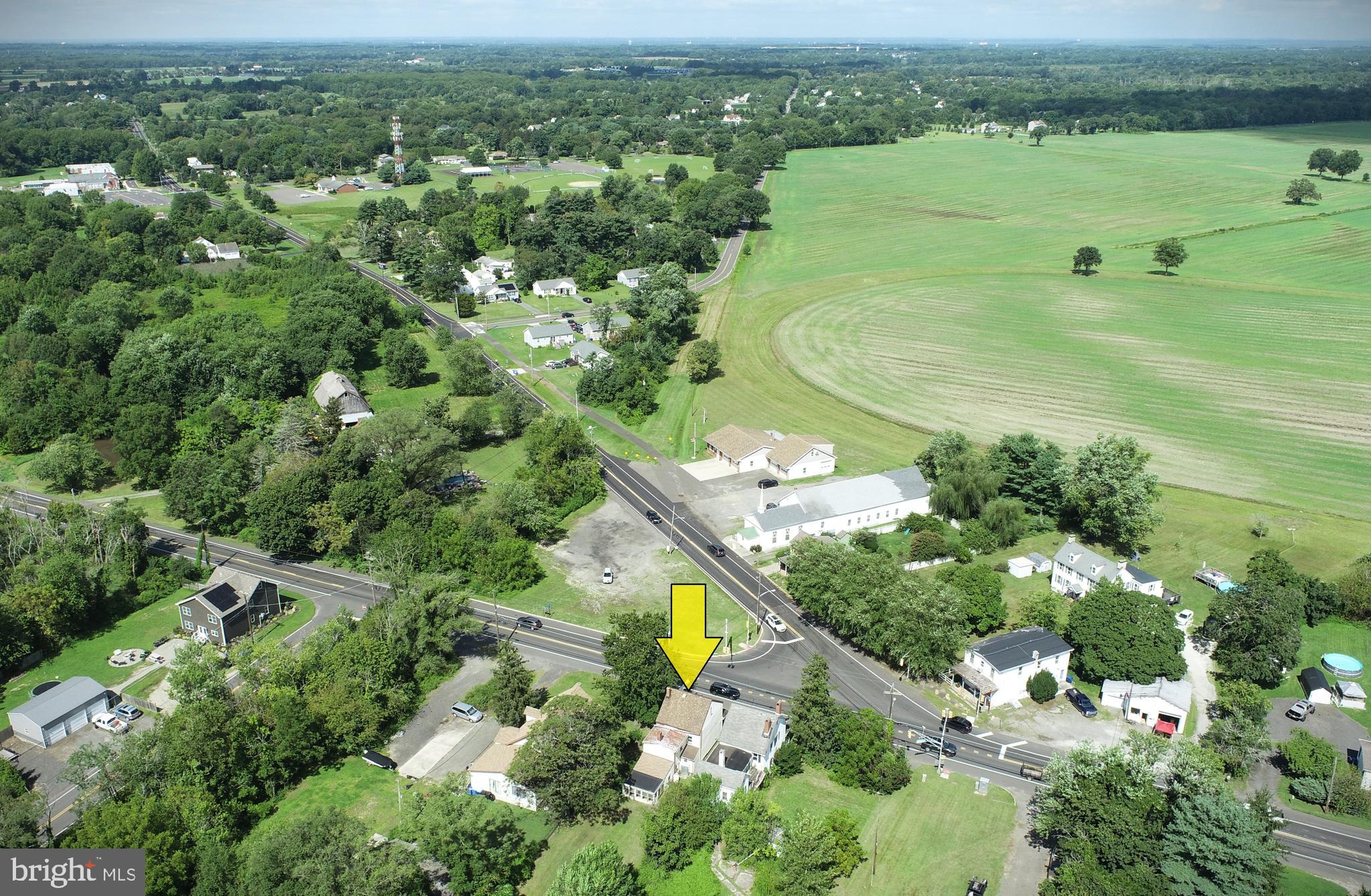2472 Monmouth Road Jobstown, NJ 08041 - Photo 7 of 27 an aerial view of a houses with a yard