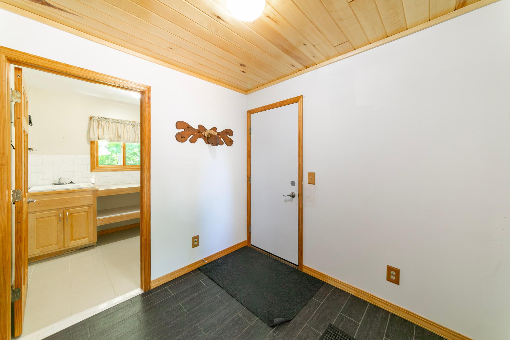 23354 Stark Road Cohasset, MN 55721 - Photo 2 of 60