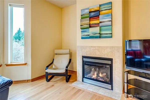 $1,100,000 | 23815 22nd Avenue West, Bothell, WA 98021