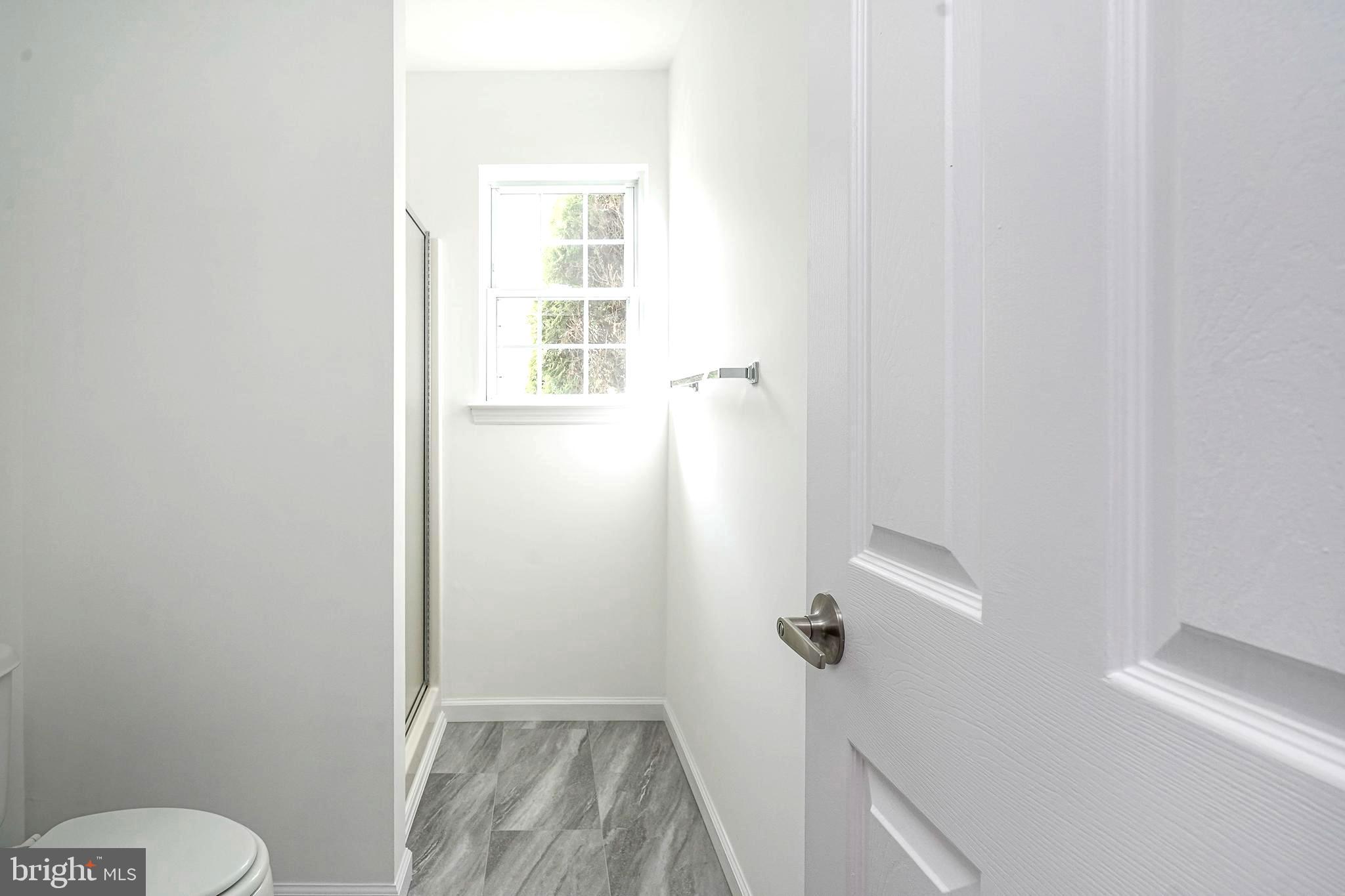 176 Trellis Lane Sewell, NJ 08080 - Photo 17 of 27 a bathroom with a window