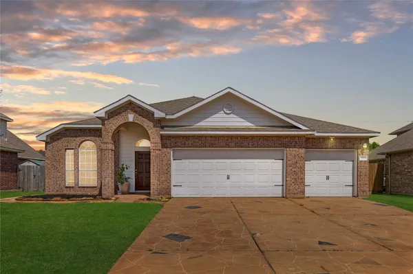 $324,900 | 3111 Clover Trace Drive, Spring, TX 77386