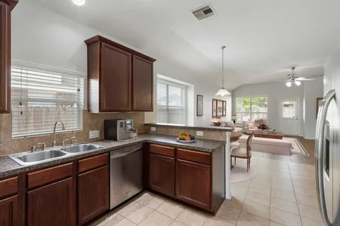 $324,900 | 3111 Clover Trace Drive, Spring, TX 77386