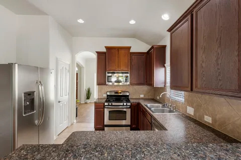 $324,900 | 3111 Clover Trace Drive, Spring, TX 77386