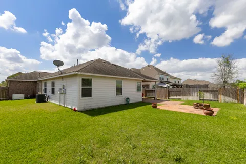 $324,900 | 3111 Clover Trace Drive, Spring, TX 77386
